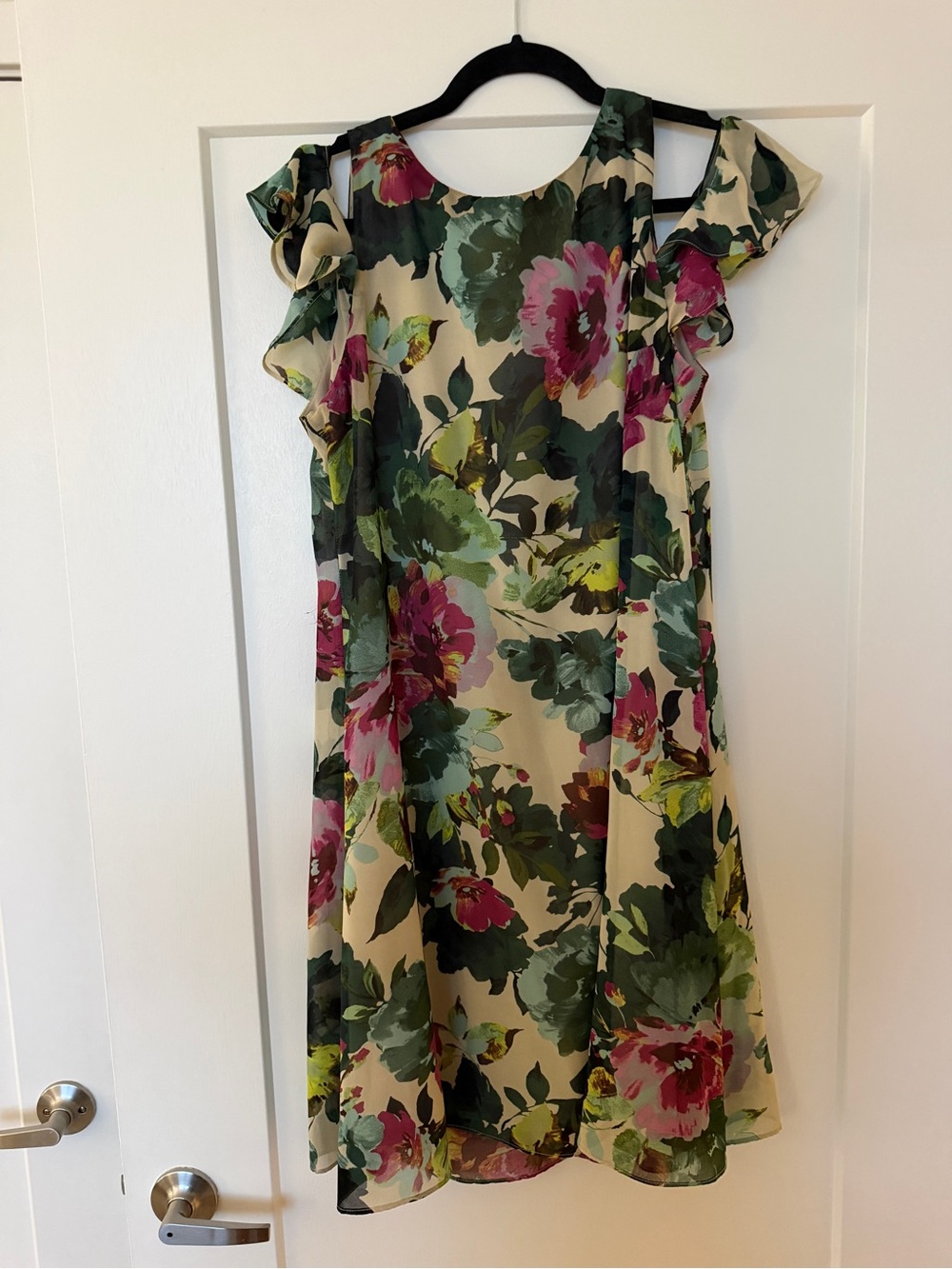 Taylor Floral Print Dress in Green, Cream and Black
